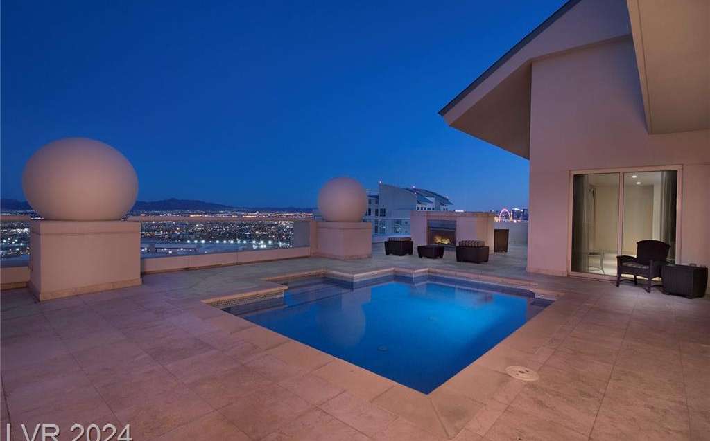 2777 Paradise Road #3704, Las Vegas, NV 89109 at Turnberry Place