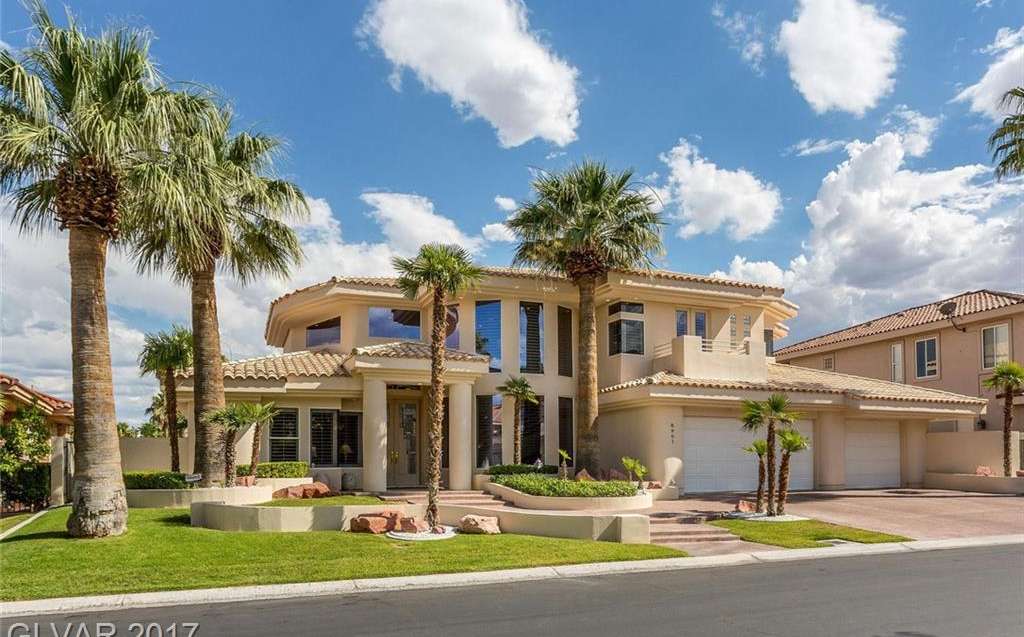 8901 Canyon Springs Drive, Las Vegas, NV 89117 in Canyon Gate in Las Vegas