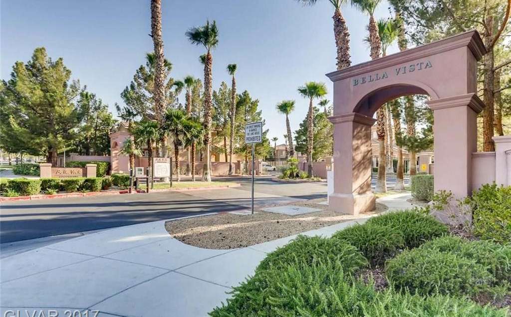 251 South Green Valley Parkway 3011, Henderson, NV 89052 in Henderson