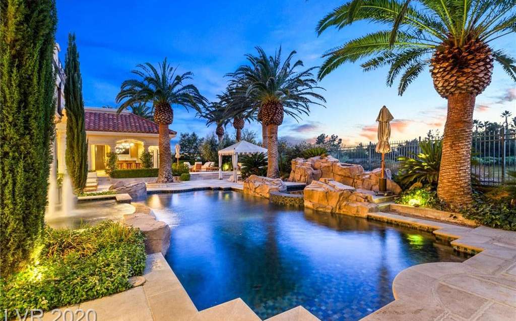 9021 Grove Crest Lane, Las Vegas, NV 89134 in Tournament Hills in The Hills