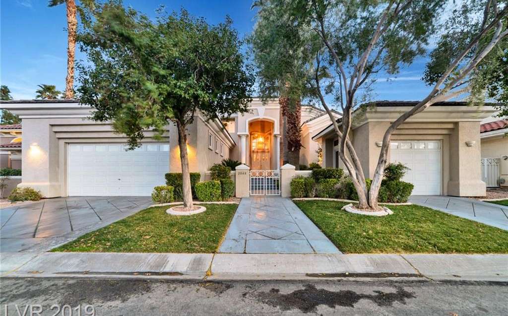 2048 Glenview Drive, Las Vegas, NV 89134 in Country Club Hills in The Hills