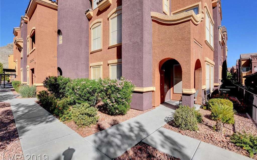 3975 Hualapai Way 166, Las Vegas, NV 89129 in Las Vegas