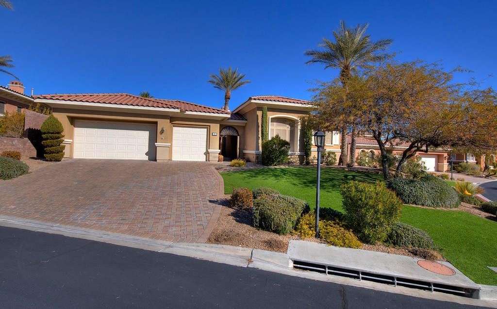 26 Avenida Sorrento , Henderson, NV 89011 in Lake Las Vegas in Henderson