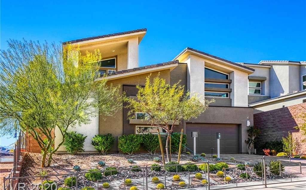 13 Vista Outlook Street, Henderson, NV 89011 in Lake Las Vegas in Henderson