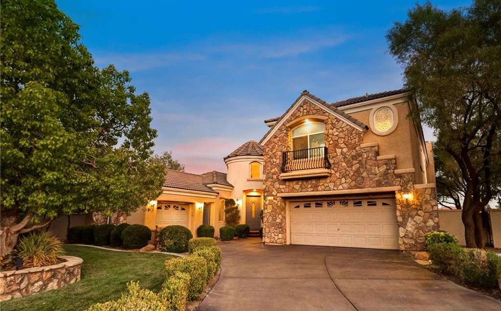 328 Onyx Crest Street, Las Vegas, NV 89145 in Queensridge in Las Vegas