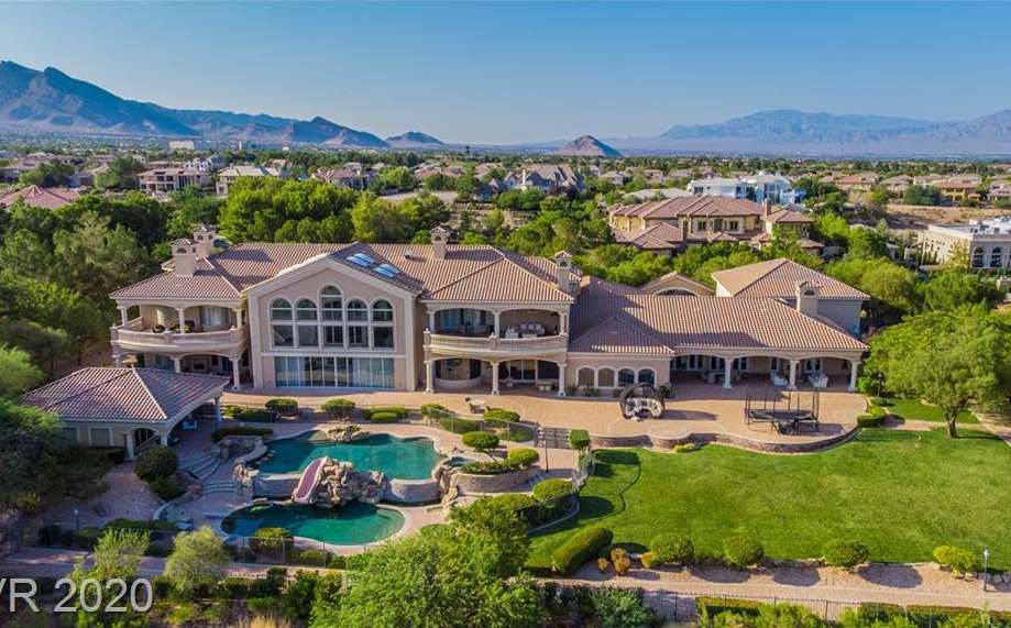 9511 Kings Gate Court, Las Vegas, NV 89145 in Queensridge in Las Vegas