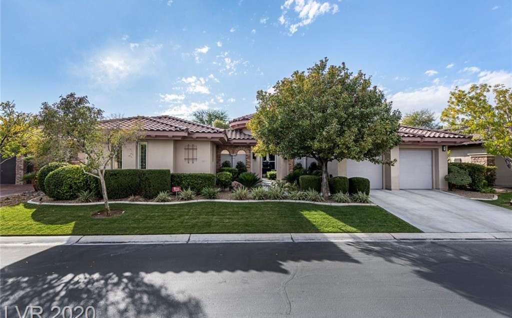 7 Cross Ridge Street, Las Vegas, NV 89135 in The Ridges in Summerlin