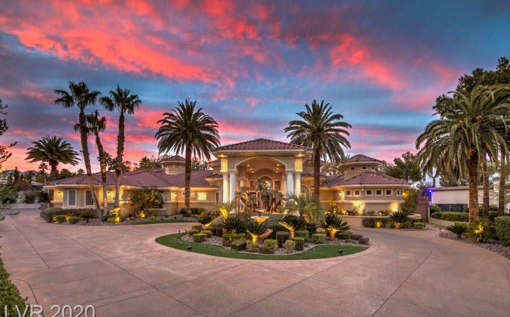 7440 Oak Grove Avenue, Las Vegas, NV 89117 in Section Ten ...