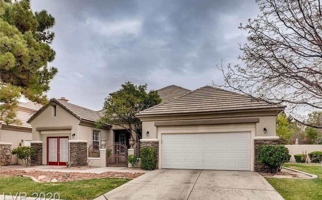1008 Greystoke Acres Street, Las Vegas, NV 89145 in Queensridge in Las