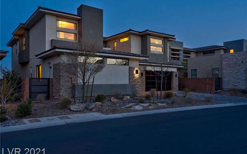 22 Garden Rain Drive, Las Vegas, NV 89135 in The Ridges in Summerlin