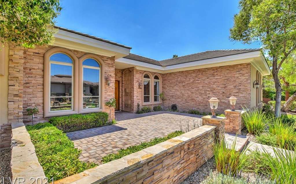 8 Anthem Pointe Court, Henderson, NV 89052 in Anthem Country Club in ...