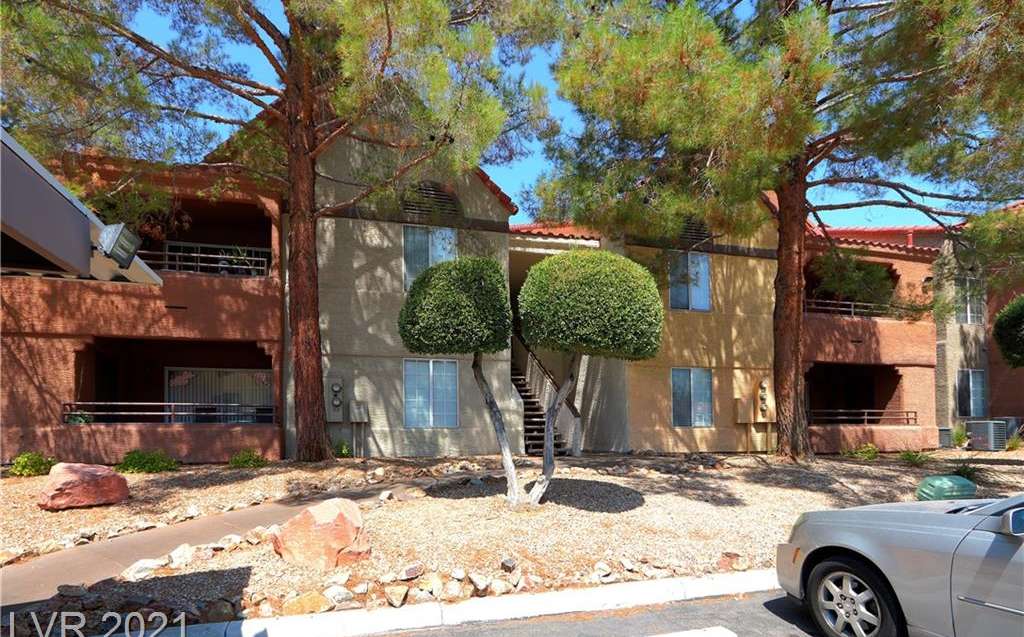 2200 South Fort Apache Road 2003, Las Vegas, NV 89117 in Canyon Gate