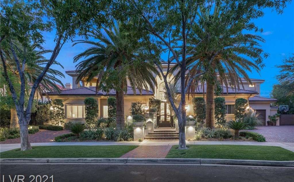 9025 Grove Crest Lane, Las Vegas, NV 89134 in Tournament Hills in The Hills