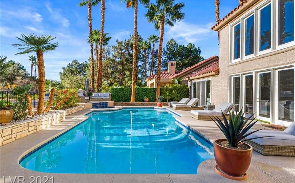 8189 Pinnacle Peak Avenue, Las Vegas, NV 89113 in Spanish Trail in Las