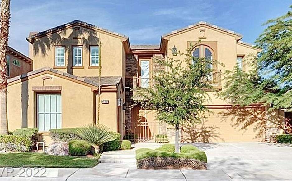 2904 Dove Run Creek Drive, Las Vegas, NV 89135 in Red Rock Country Club