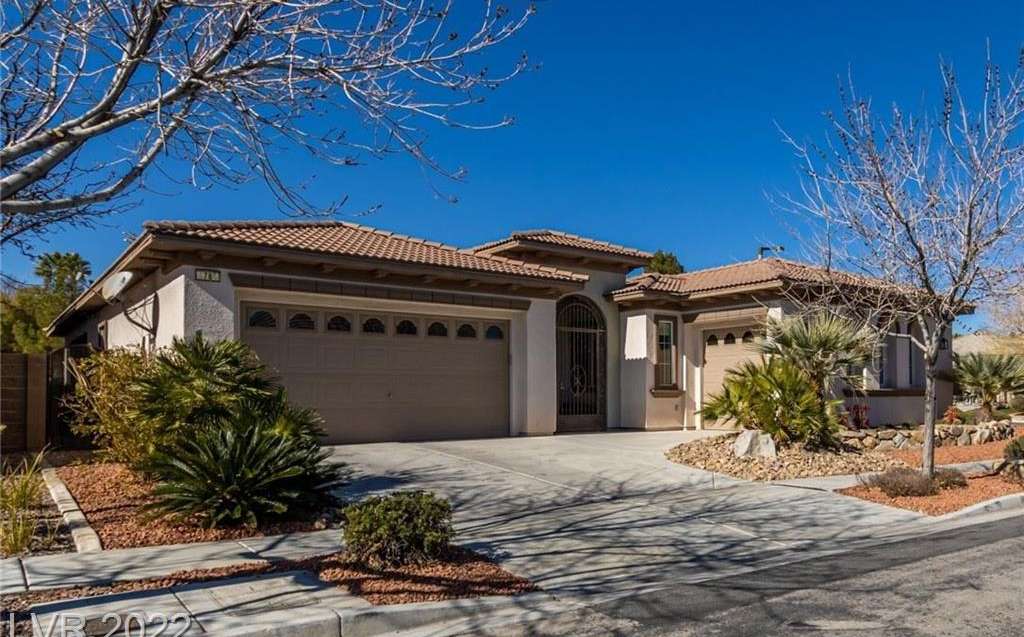 1785 Grovespring Street, Las Vegas, NV 89135 in Fairfield in Summerlin