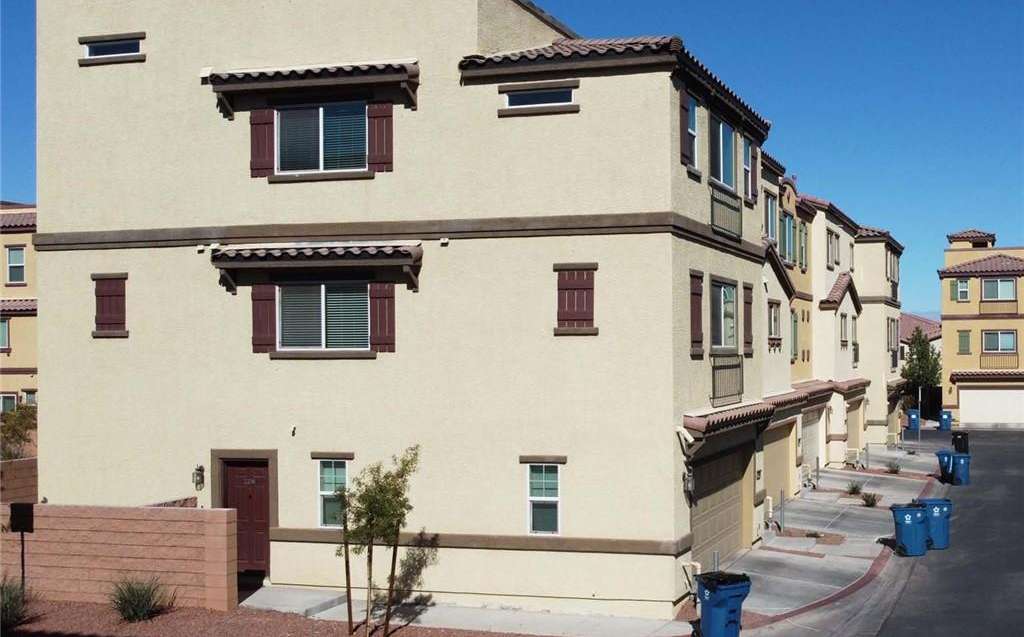 1525 Spiced Wine Avenue 22101, Henderson, NV 89074 in Henderson