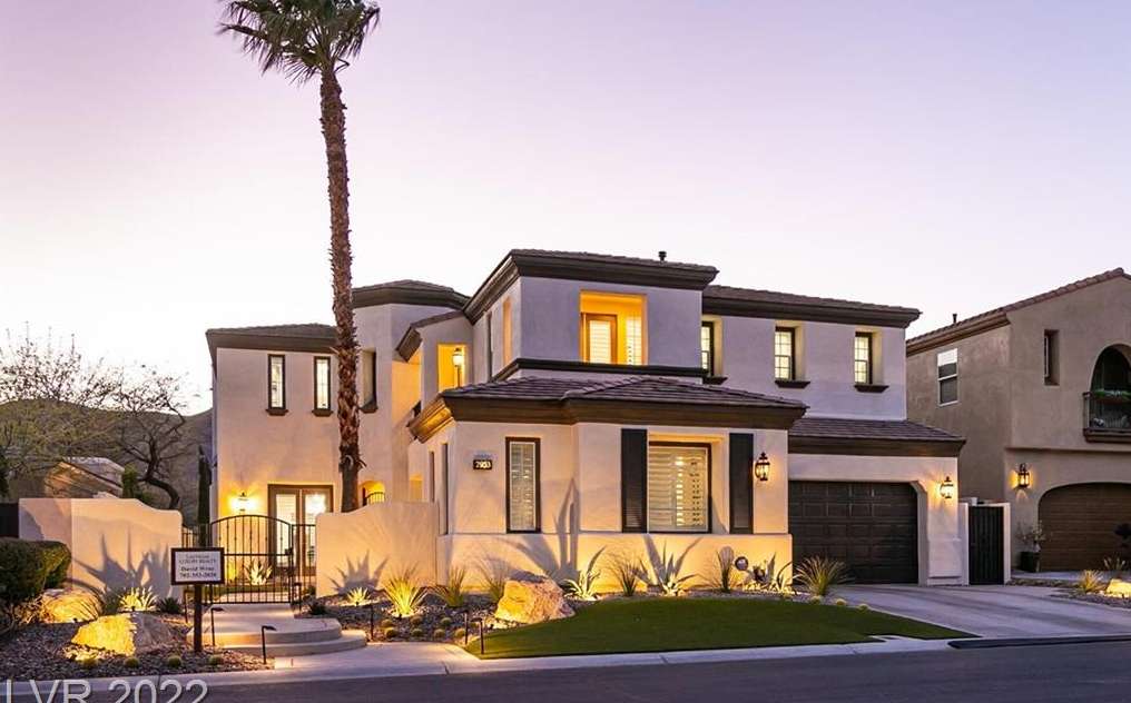 2953 Soft Horizon Way, Las Vegas, NV 89135 in Red Rock Country Club in