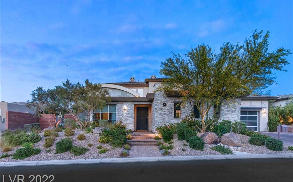 8 Midnight Ridge Drive, Las Vegas, NV 89135 in The Ridges in Summerlin