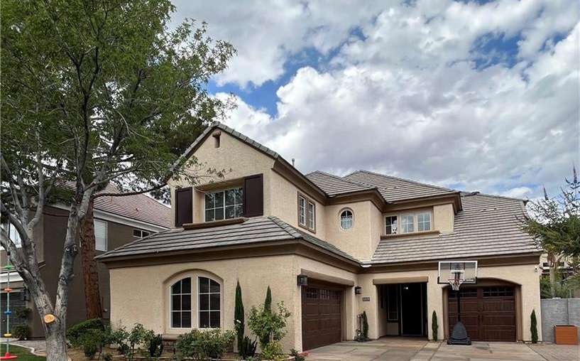 1009 Windfair Village Street, Las Vegas, NV 89145 in Queensridge in Las