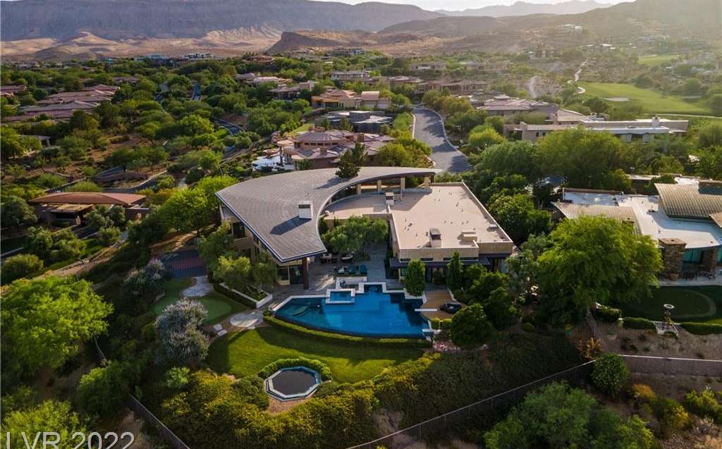 5 Promontory Ridge Drive, Las Vegas, NV 89135 in The Ridges in Summerlin