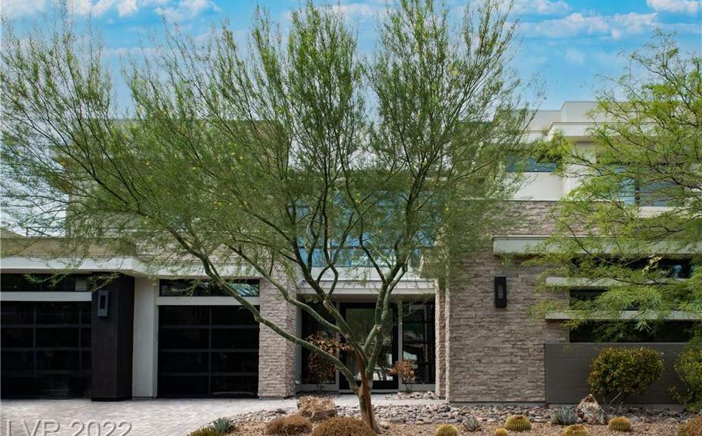 4211 Bronze Ridge Street, Las Vegas, NV 89135 in The Ridges in Summerlin