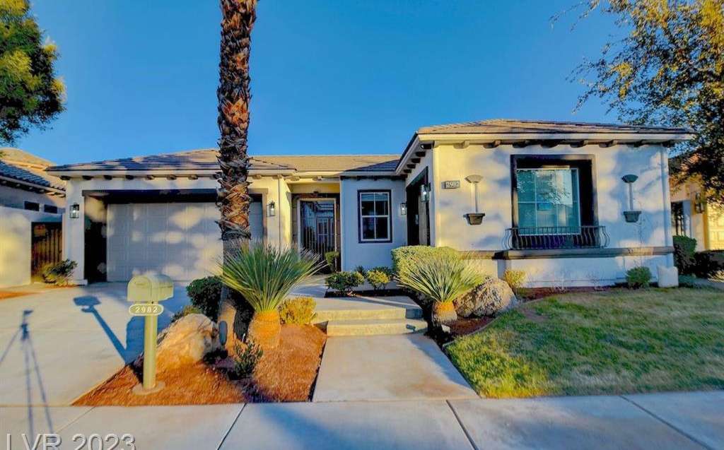 2982 Soft Horizon Way, Las Vegas, NV 89135 in Red Rock Country Club in