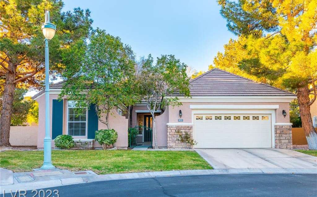 909 Old Woostra Court, Las Vegas, NV 89145 in Queensridge in Las Vegas