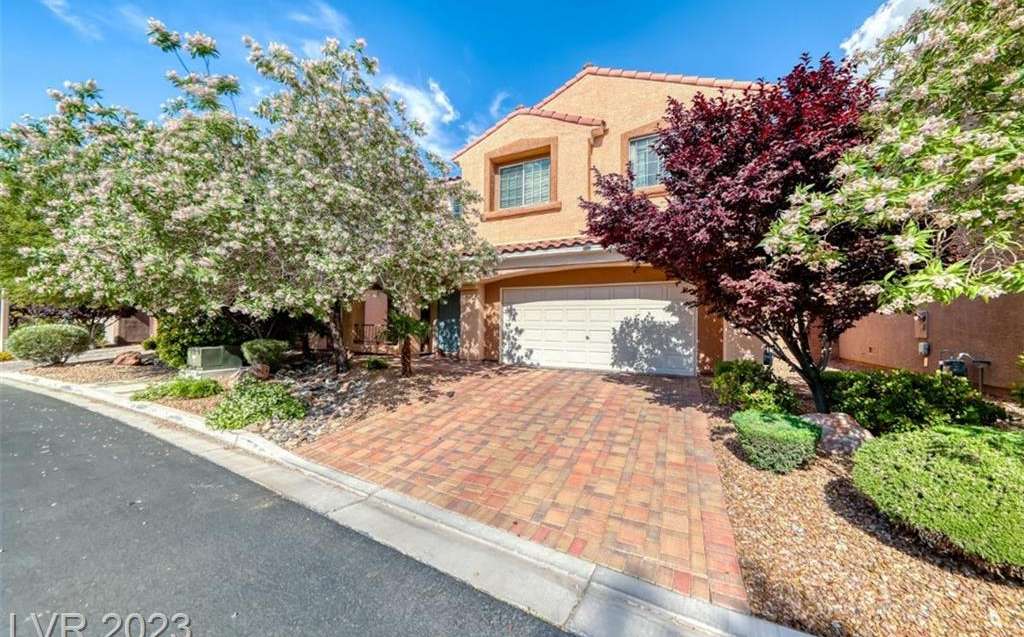 1012 Bonitos Suenos Street, Las Vegas, NV 89138 in The Vistas in Summerlin