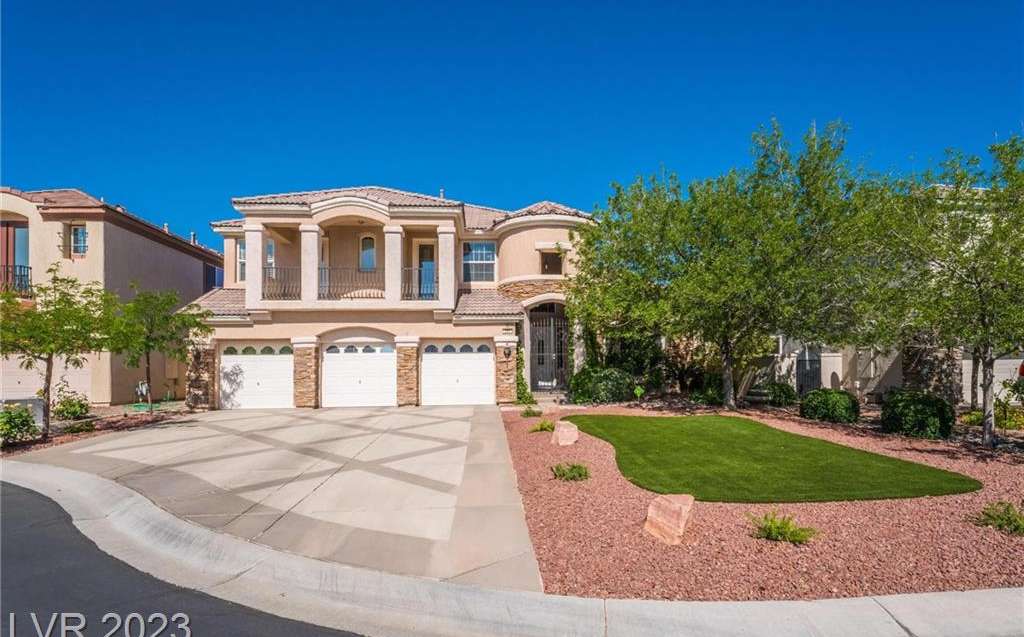 305 Prince Charming Court, Las Vegas, NV 89145 in Queensridge in Las Vegas