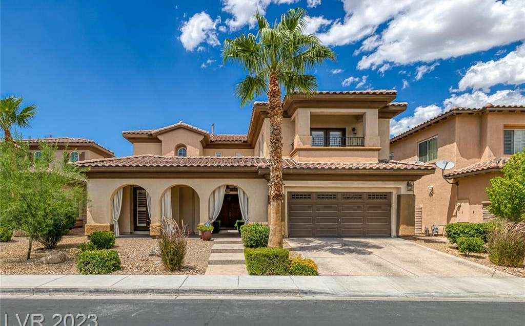 935 Serena Veneda Lane, Las Vegas, NV 89138 in Palomar in The Paseos