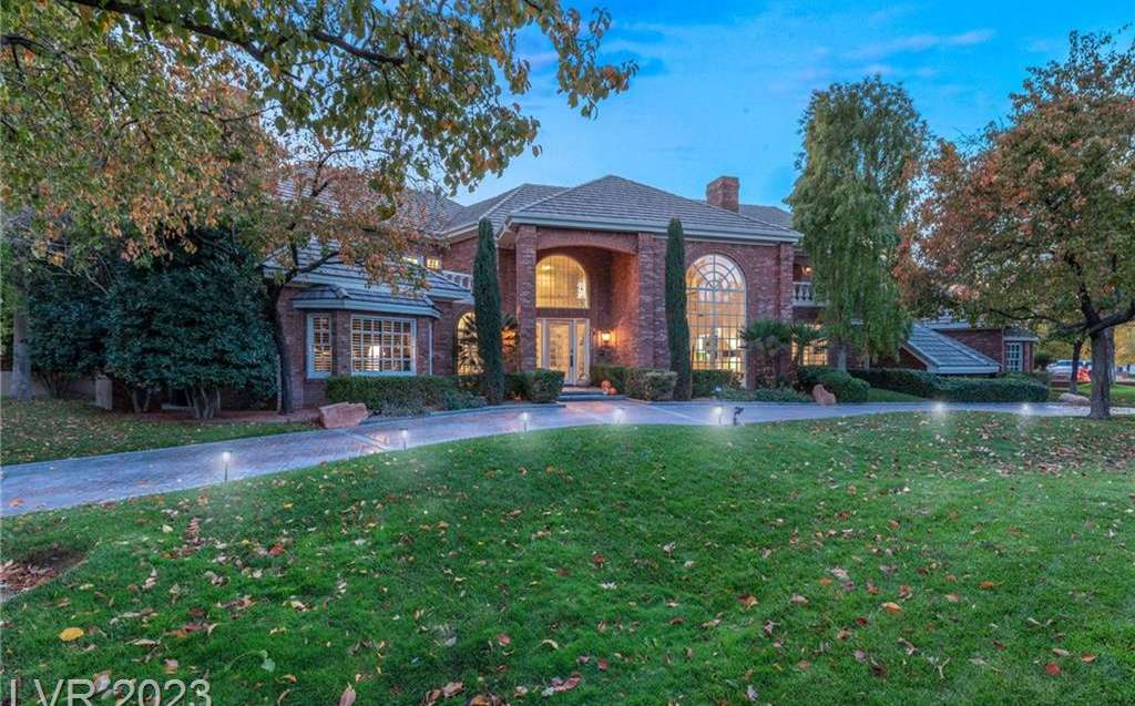 1 Dovetail Circle, Henderson, NV 89014 in Quail Ridge Estates in Henderson