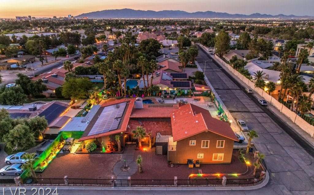 2590 East Viking Road, Las Vegas, NV 89121 in Las Vegas