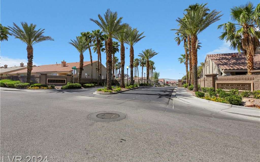 9679 Donner Springs Avenue, Las Vegas, NV 89148 in Las Vegas
