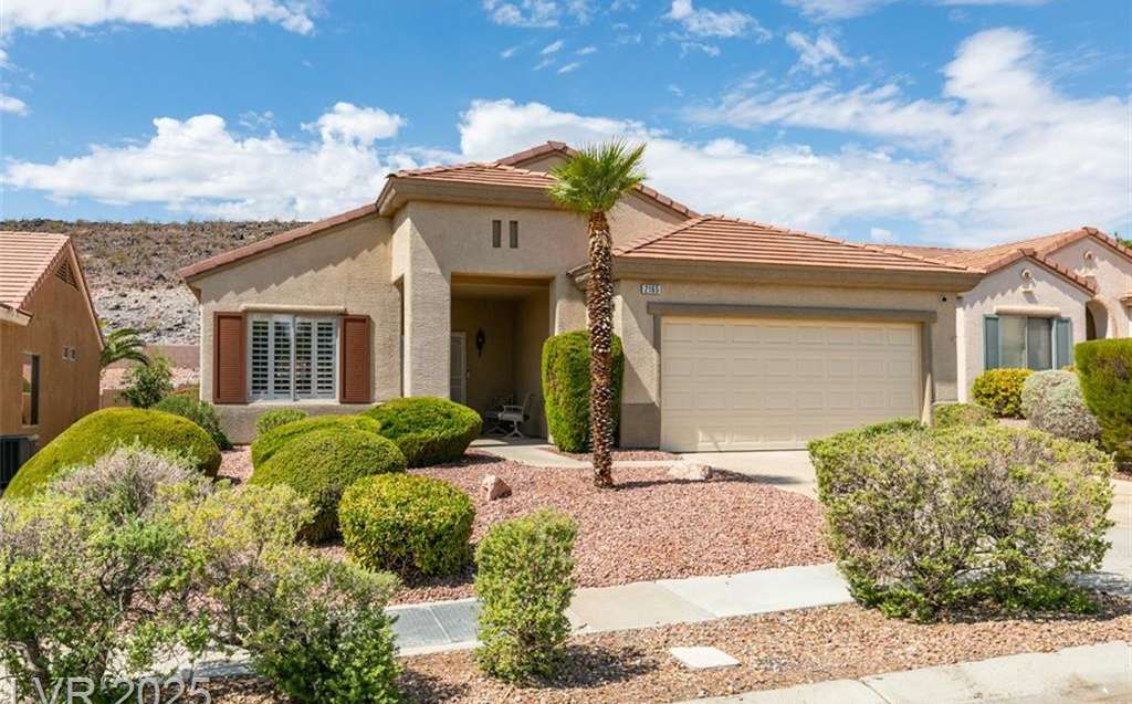 2165 King Mesa Drive, Henderson, NV 89012 in Henderson