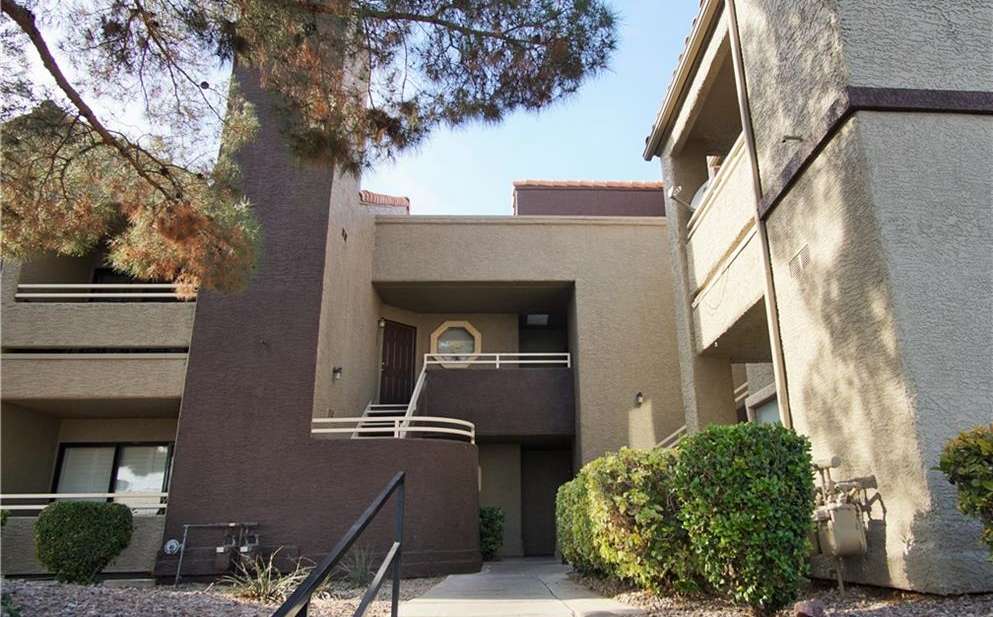 5040 South Rainbow Boulevard 204, Las Vegas, NV 89118 in Las Vegas